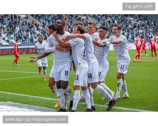 波尔图瞄准德甲最具冲击力的全能前场