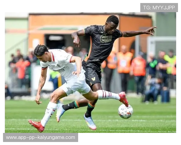 米兰加比亚防守训练更坚固，球队战术再升级