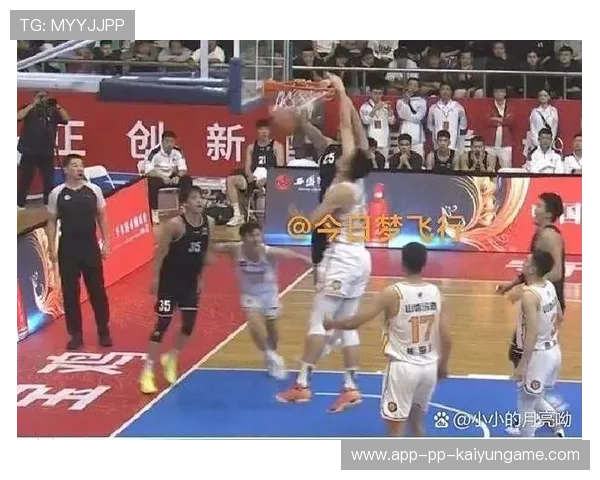 惨败青岛！广东遭遇四坏消息，张文逸李文昊表现低迷，内线隐患突出